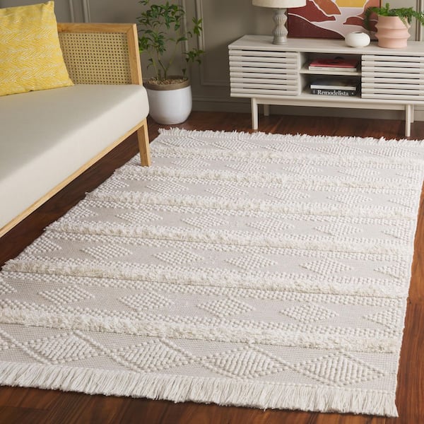 Natura 6 ft. x 6 ft. Natural/Ivory Solid Color Striped Diamond Square Area Rug