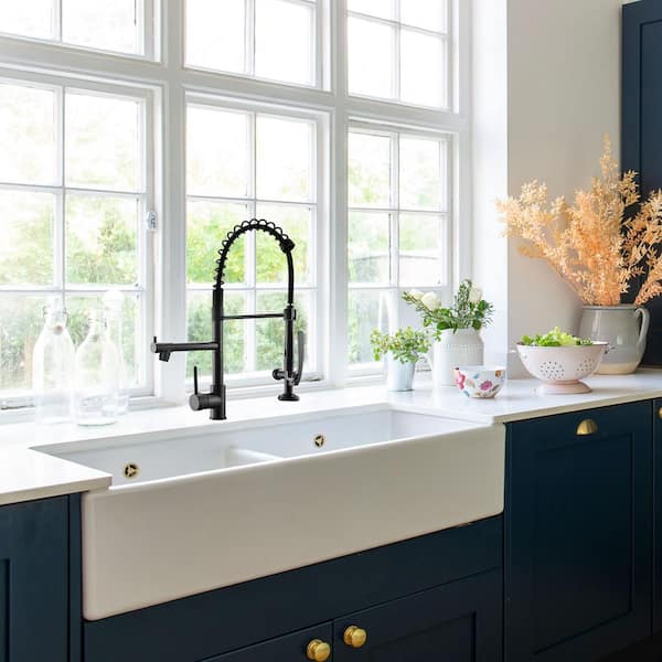 High Arc Single Handle Pull Down Sprayer Kitchen Faucet, Commercial Kitchen Sink Faucet in Matte Black