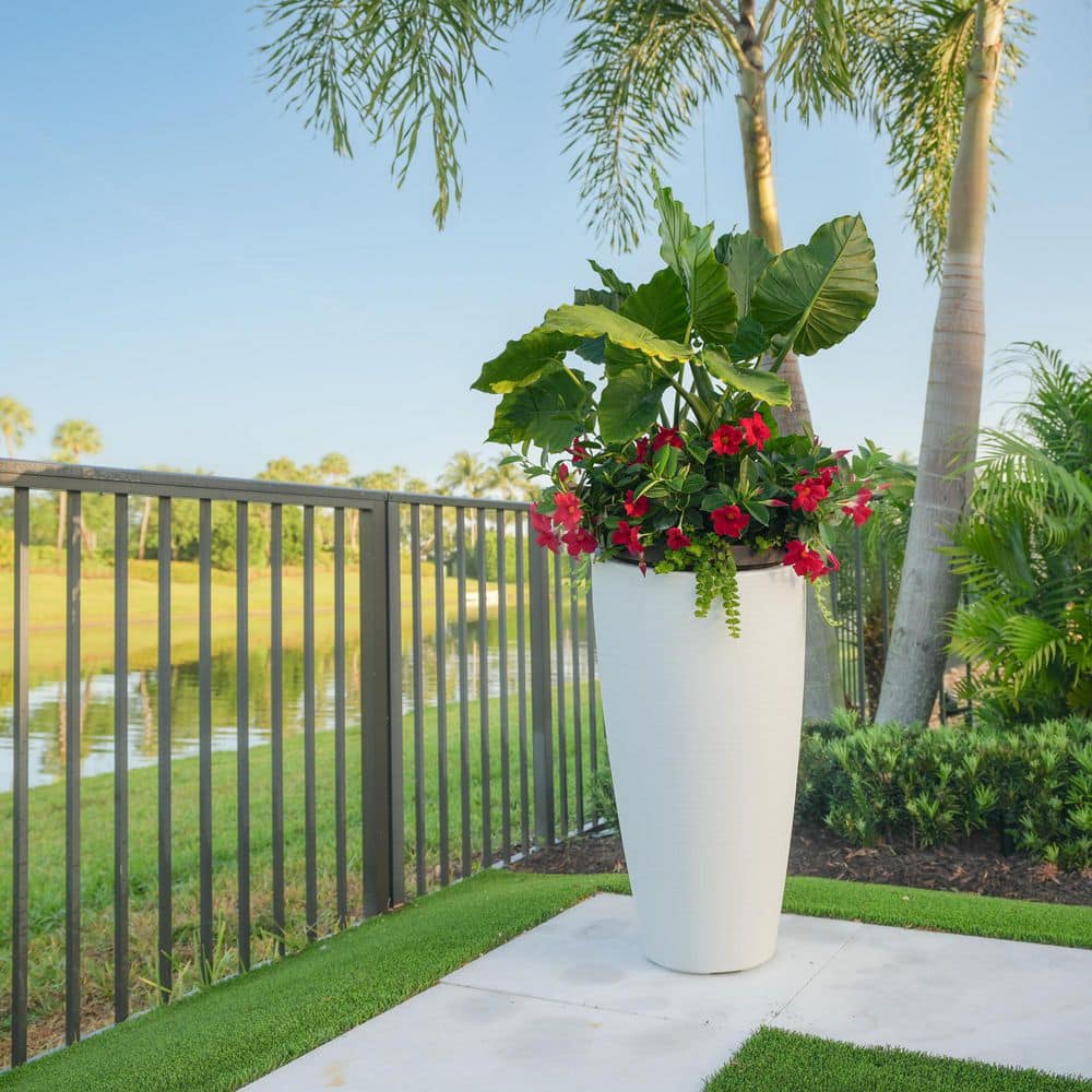 Modesto 32" Tall White Polyethylene Modern Indoor/Outdoor Planter