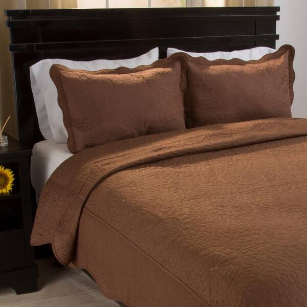 Lavish Home Vera Embroidered Chocolate Polyester Twin Quilt