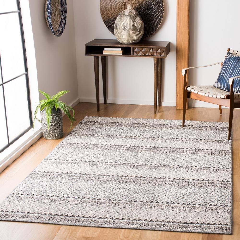 Subtle Elegance 9' x 12' Gray Synthetic Indoor/Outdoor Area Rug