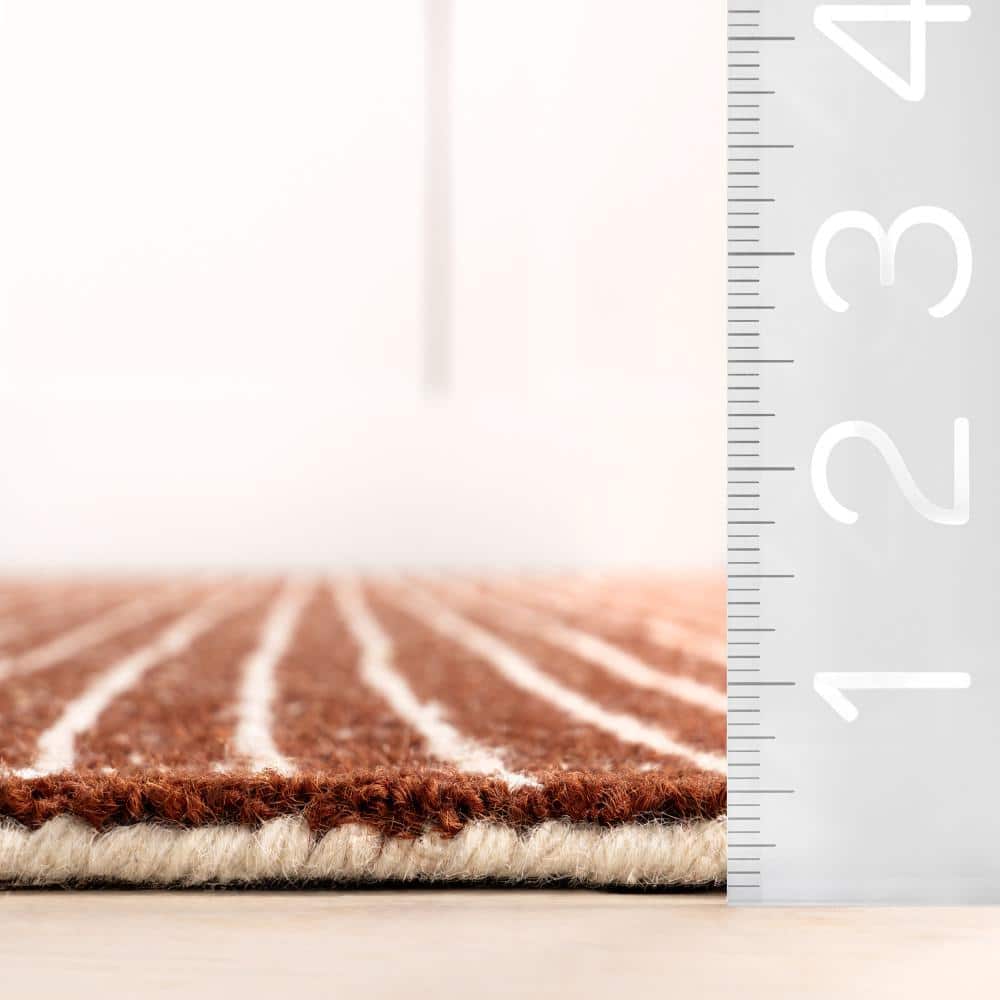 Chestnut Hand-Tufted Wool Rectangular Area Rug, 5' x 8'