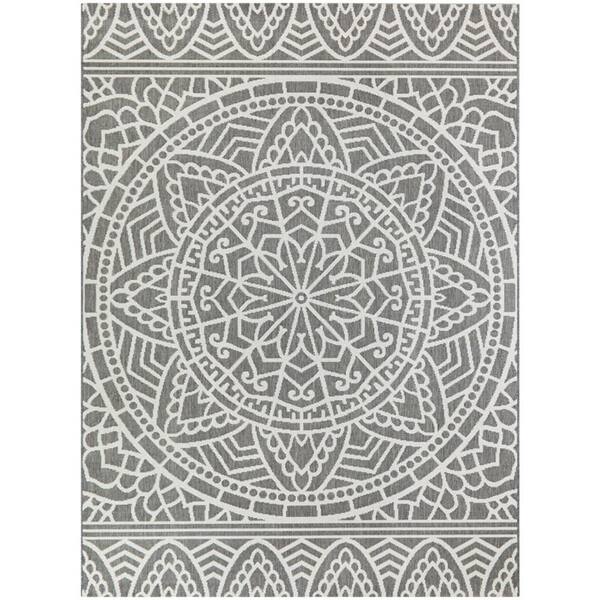 Hampton Bay Aztec Gray 9 ft. x 12 ft. Medallion Indoor/Outdoor Rug