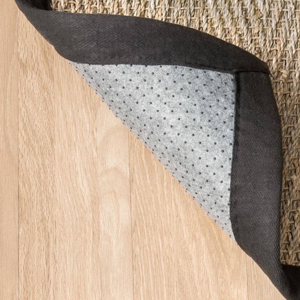 Elegant Herringbone Seagrass 4' x 6' Oval Area Rug in Black