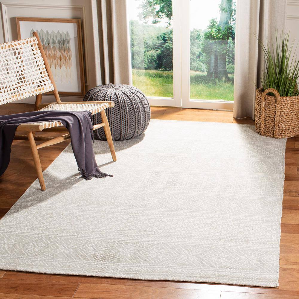 Silver and Ivory Geometric Cotton 4' x 6' Handmade Rug