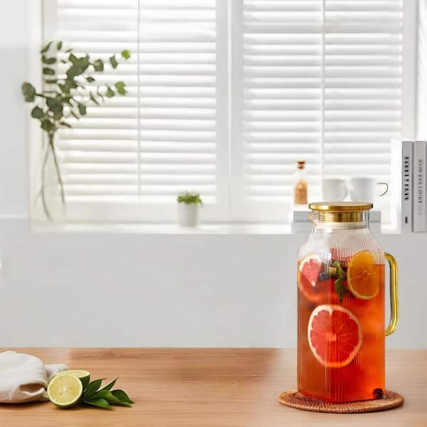 68 oz. Borosilicate Glass Pitcher with Lid for Fridge Use, Iced Tea, Coffee, and Hot and Cold Brew Drinks, Gold (2-Pack)