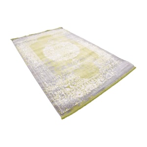 New Classical Olwen Light Green 5' 0 x 8' 0 Area Rug