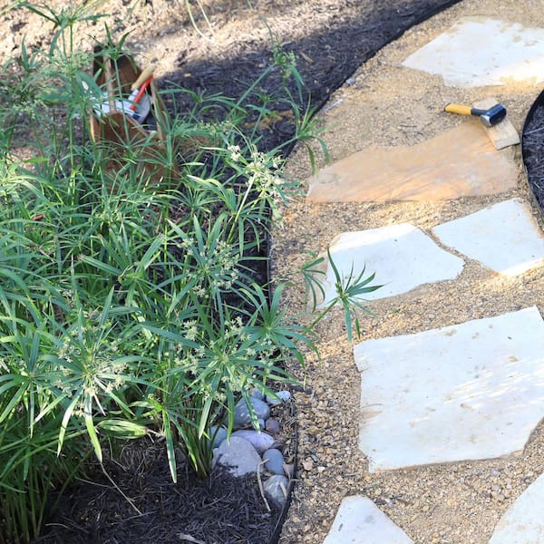 Colmet 12 in. x 10-Gauge Black Steel Edging Stake 10FS12-BK - The