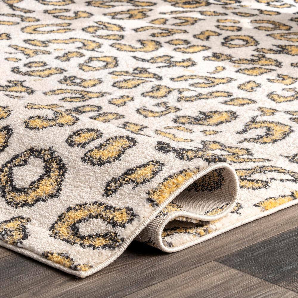 Chic Beige Synthetic Leopard Print Tufted Area Rug, 6' 7" x 9'