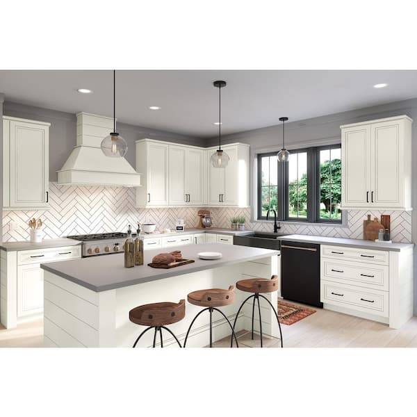 https://images.thdstatic.com/productImages/a534cdf3-32a8-4140-b4e2-5fb7a8812d76/svn/pewter-glaze-american-woodmark-kitchen-cabinet-samples-97226-4f_600.jpg