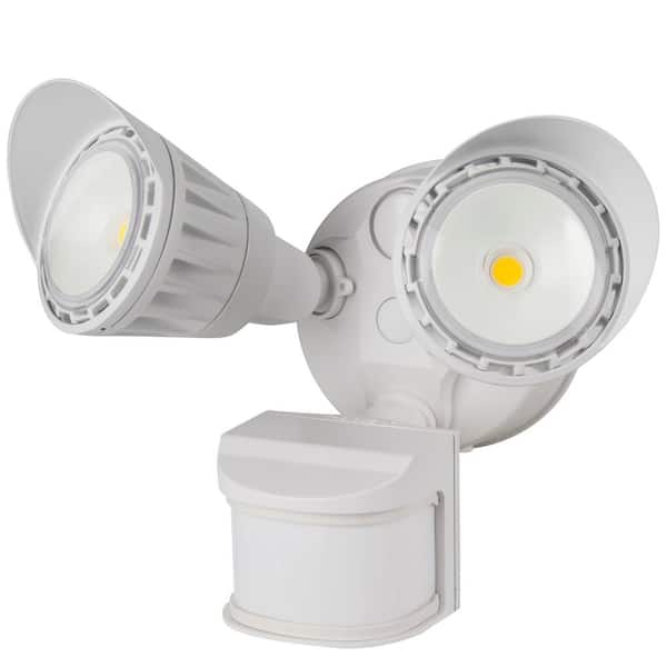 Sunlite 130-Watt Equivalent Integrated LED White Weatherproof Motion Sensor Dusk to Dawn Dual Head Security Area Light 3000K