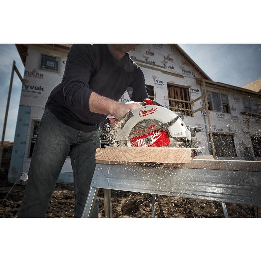 Milwaukee M18 18V Lithium Ion Brushless Cordless 7 1/4 in. Circular Saw Tool Only - Image 6