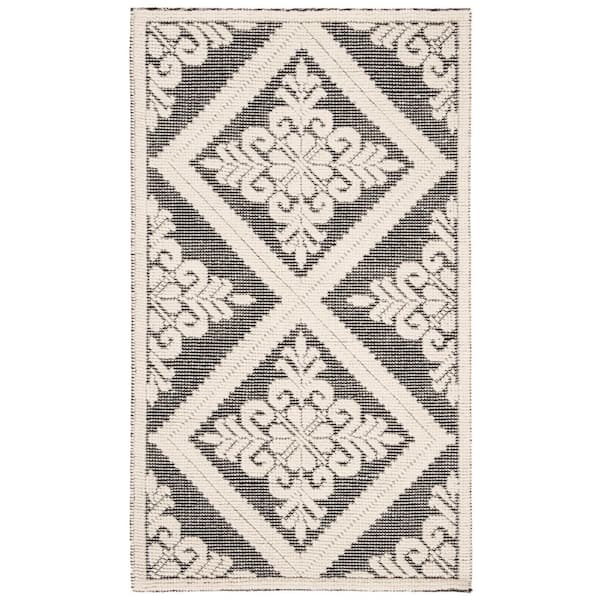 Vermont 4 ft. x 6 ft. Ivory/Black Diamond Ornate Area Rug