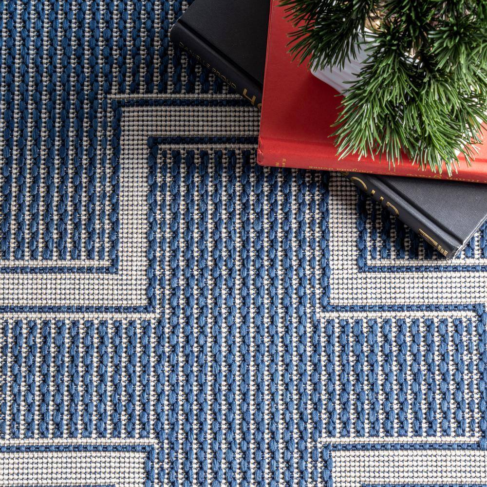 Blue Geometric Synthetic Indoor/Outdoor Patio Area Rug