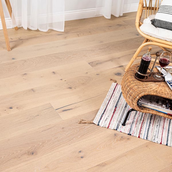 MSI Tustin Grove White Oak XXL 5/8 in. T x 9.45 in. W Tongue and Groove Engineered Hardwood Flooring(1363.92 sq. ft./pallet)