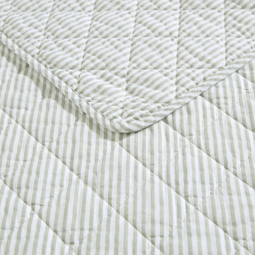 Twin White Cotton Reversible Quilt Set with Frills