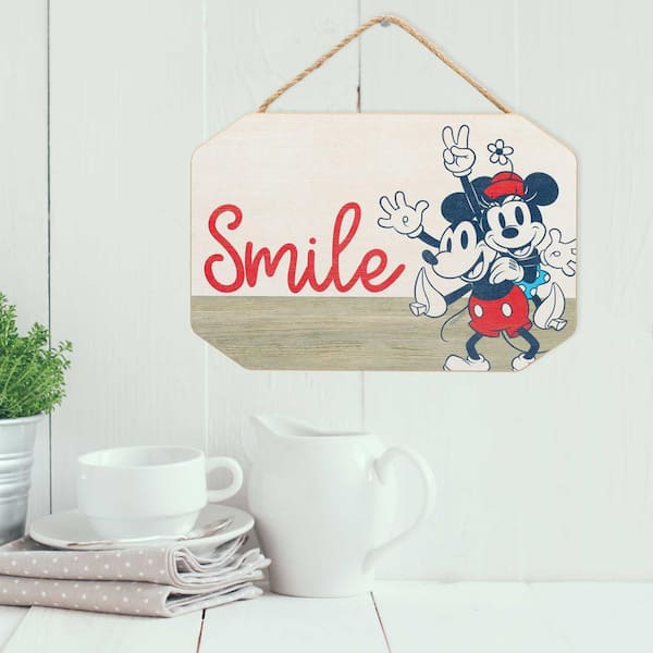 Open Road Brands Disney Mickey Mouse and Minnie Mouse Hanging Wood Sign -  Heart Shaped Mickey Mouse Wall Art