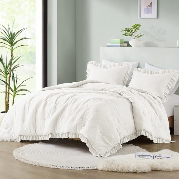 Ruffled 3 Piece Bedding Set with Pillow Shams, store King IVORY