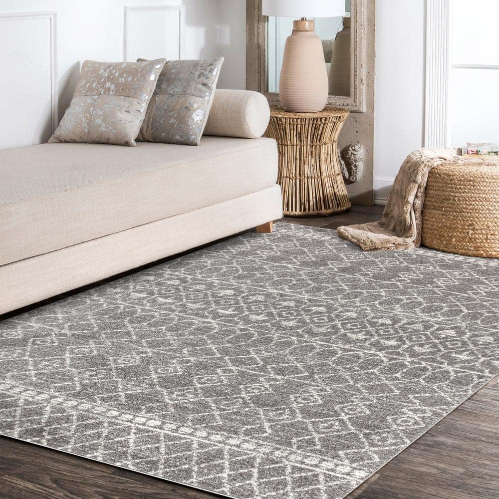 Gray and Cream Synthetic 8' x 10' Moroccan Style Area Rug