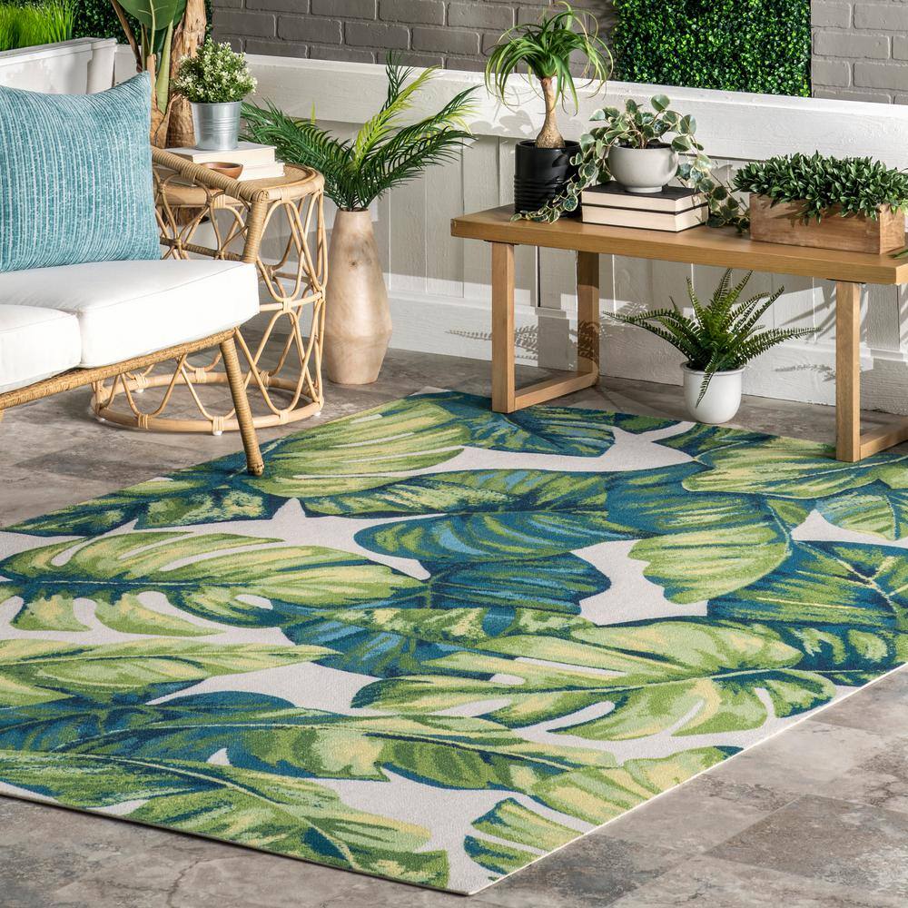 Lisa Green and Blue Synthetic Floral Rectangular Rug, 2' x 3'