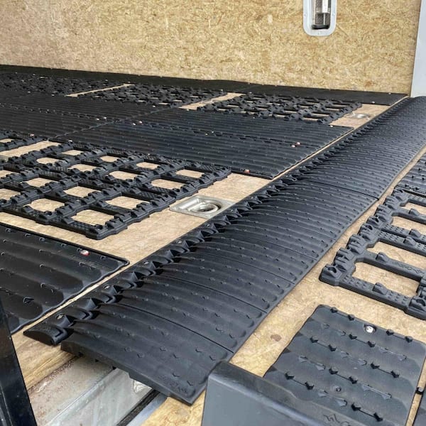 Caliber Edge Glides 2.0 Trailer Ramp Smooth Edge Protection Caliber Edge Glides 2.0 Trailer Ramp Smooth Edge Protection