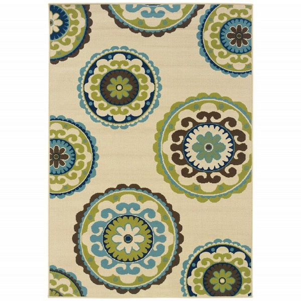 Green, Ivory 7 ft. x 10 ft. Loomed Polypropylene Rectangle Indoor/Outdoor Area Rug