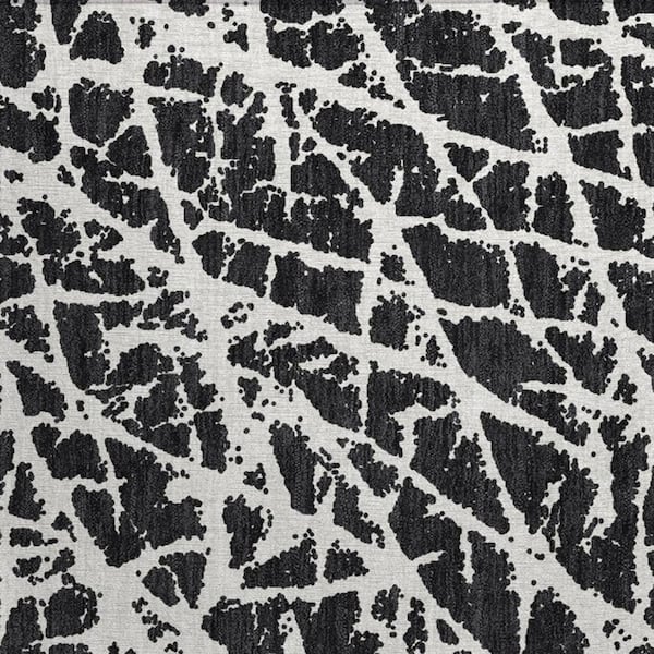 Black and White 2 ft. x 3 ft. Abstract Indoor/Outdoor Area Rug