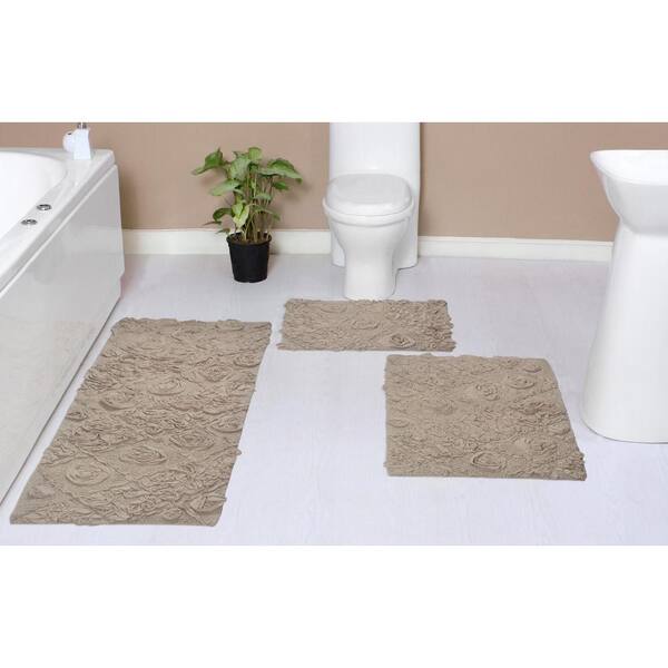 Home Weavers Inc Double Ruffle Collection 17 in. x 24 in. Beige Cotton Bath Rug, Linen
