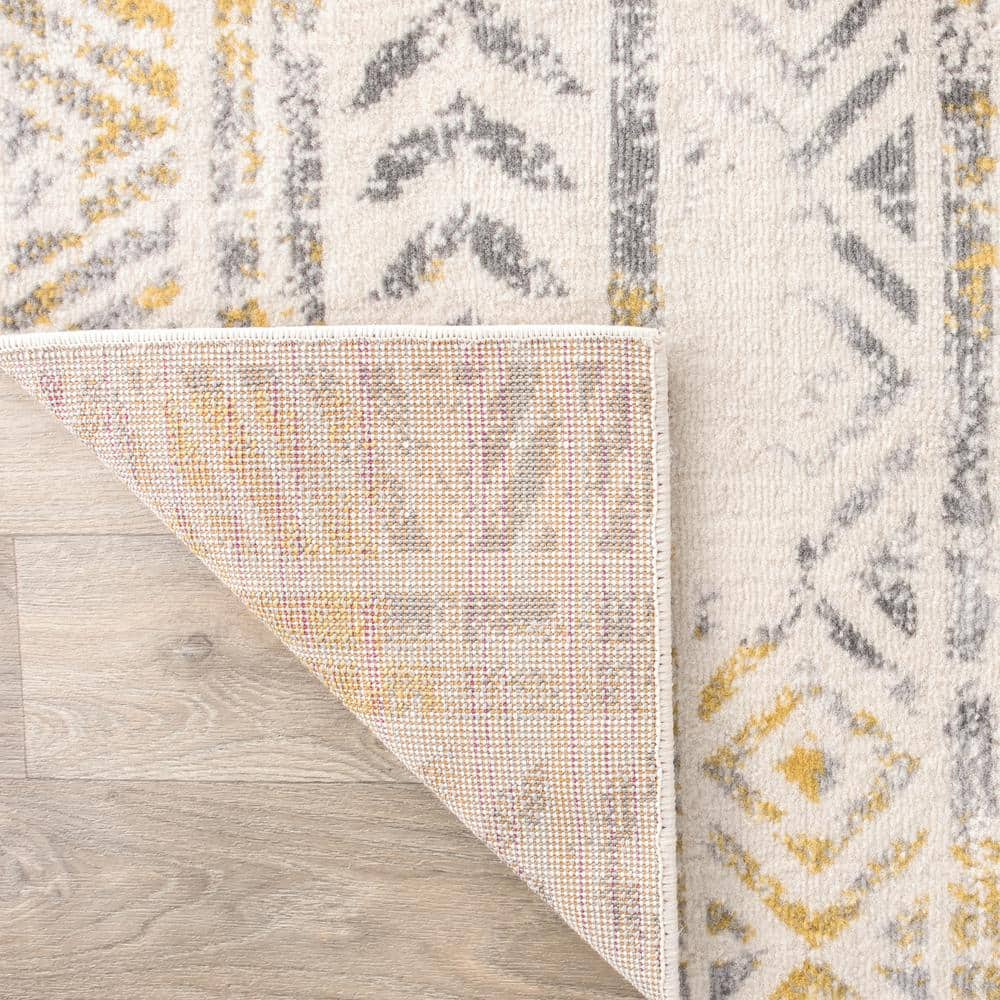 Yellow and Gray Geometric Synthetic Area Rug 2' x 3'