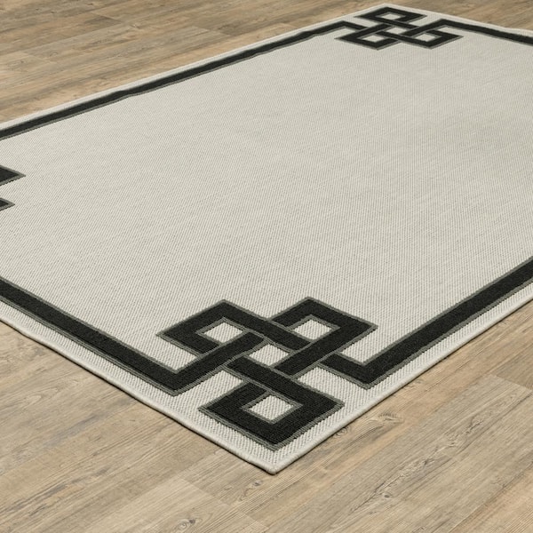 Traverse Beige 5 ft. 3 in. x 7 ft. 3 in. Greek Key Border Indoor/Outdoor Area Rug
