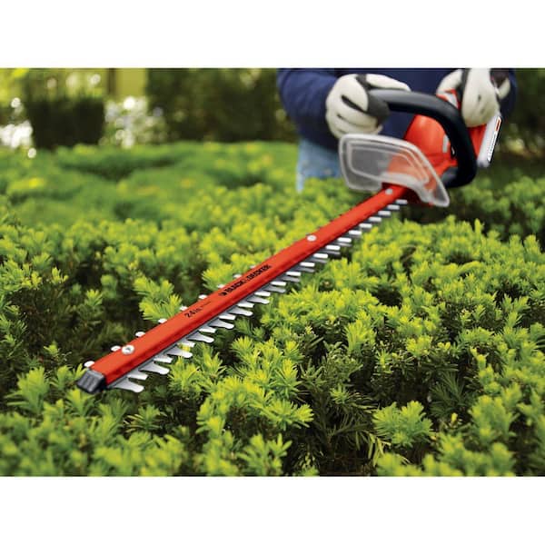 BLACK+DECKER 40V MAX* 24 in. cordless hedge trimmer with POWERDRIVE, Tool  Only (LHT2436B)