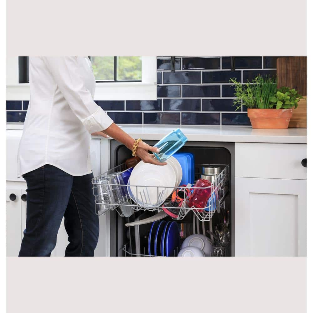 24-Inch Stainless Steel Energy Star Front Control Dishwasher