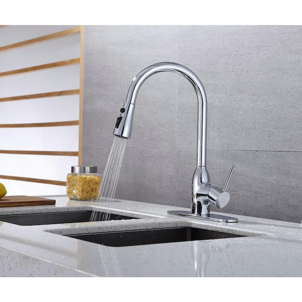 Single-Handle Pull-Down Sprayer Kitchen Faucet in Chrome