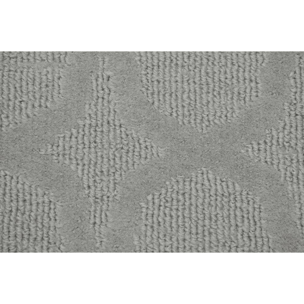 Silver Tufted Trellis 5' x 7' Rectangular Synthetic Area Rug