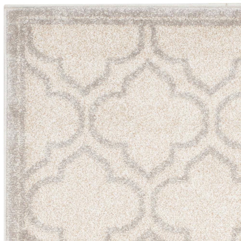 Ivory and Light Grey Rectangular Synthetic Area Rug 2'6" x 4'