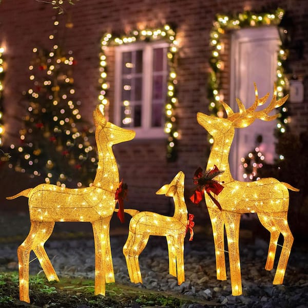 VEIKOUS 4.5 ft. 3D Warm White LED Reindeer Family Christmas ...