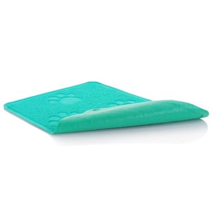 Everyday Pet Elements 18.5 x 13.78 Inch Paw Prints Placemat in Turquoise