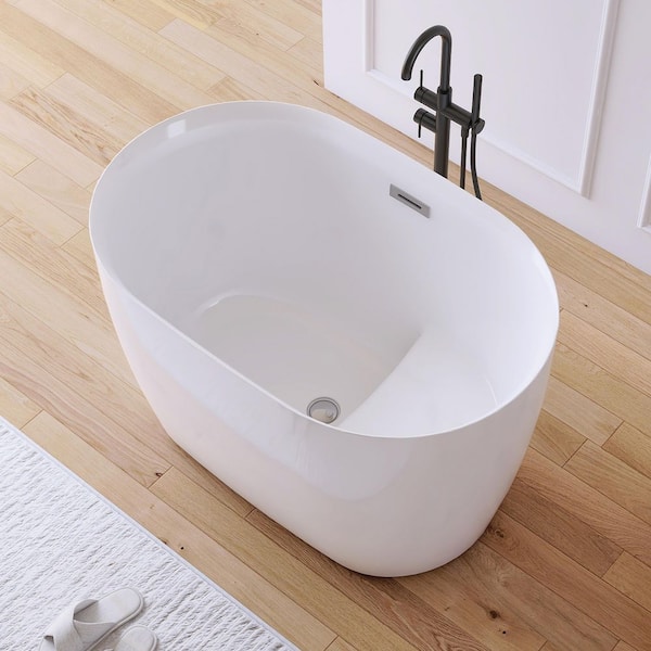 43 in. x 28 in. Acrylic Flatbottom Freestanding Japanese Soaking Bathtub in White with Seat