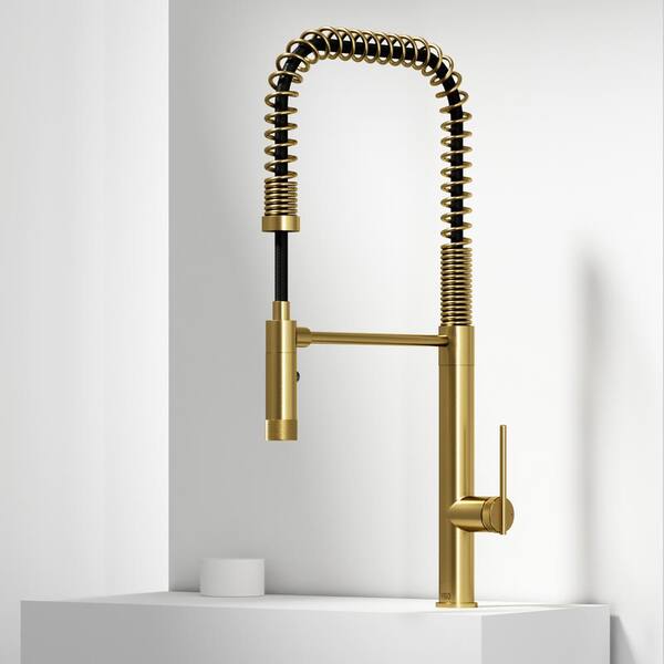 Sterling Single-Handle Pull-Down Sprayer Kitchen Faucet in Brushed Nickel