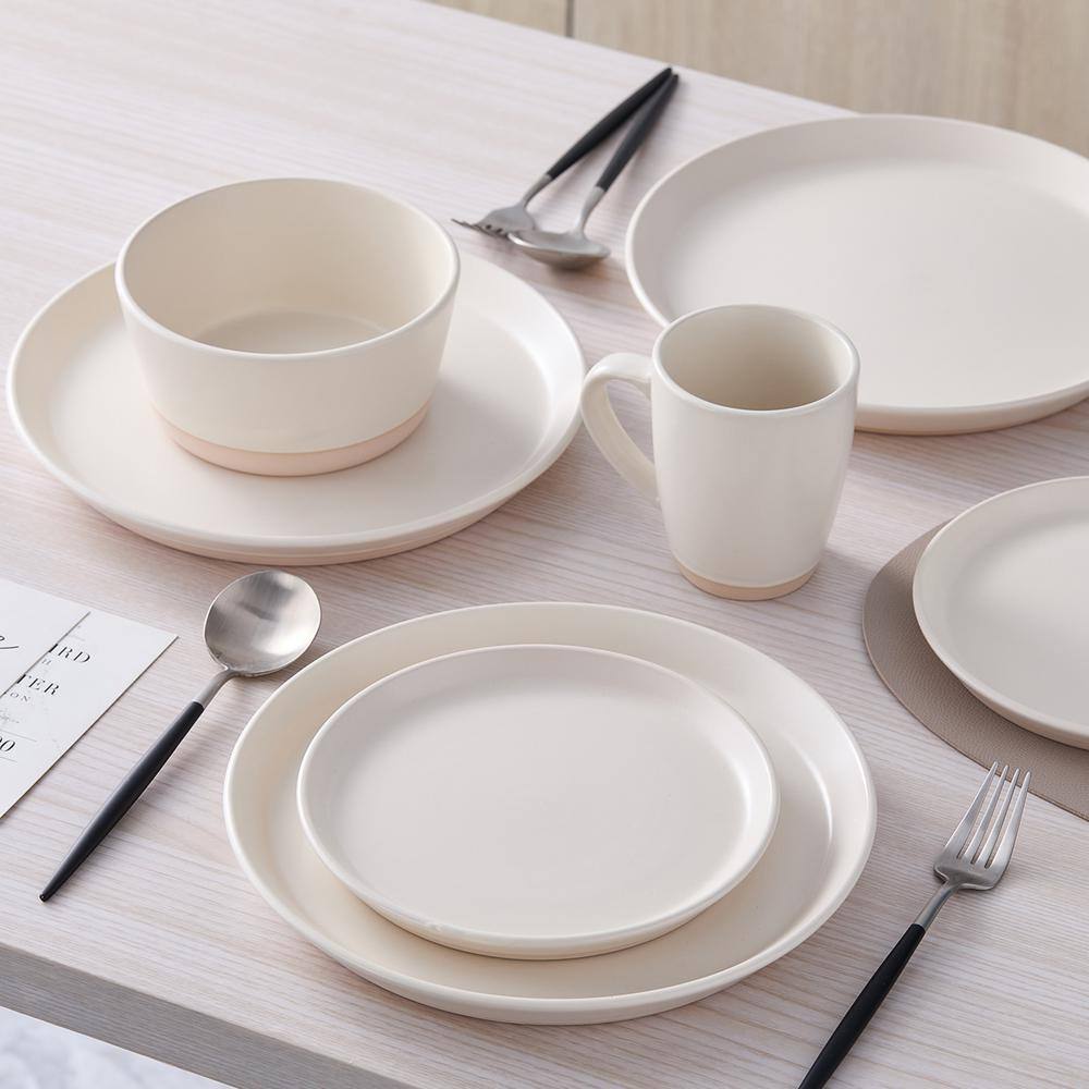 White Ceramic 16-Piece Dinnerware Set, Service for 4