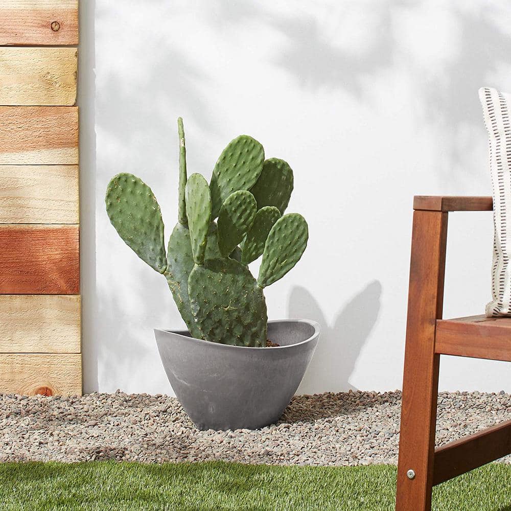 Gray Composite Oval Indoor/Outdoor Planter Pot
