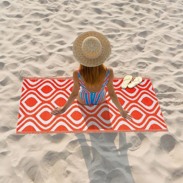 Venice Orange White 2 ft. 3 in. x 6 ft. Reversible Recycled Plastic Indoor/Outdoor Area Rug