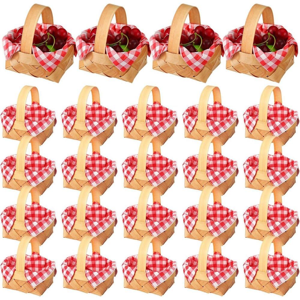 brown-wudkey-picnic-baskets-