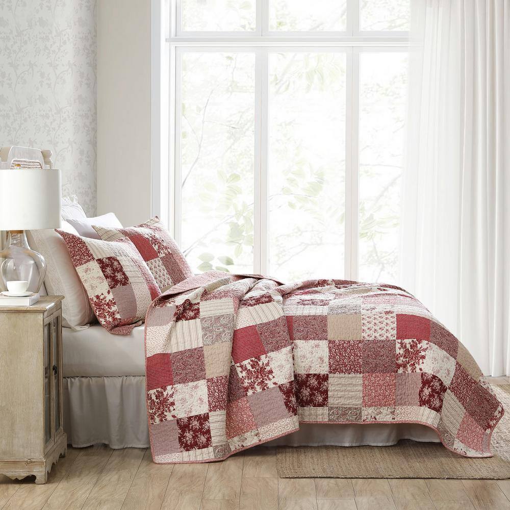 Celina Patchwork Red Cotton Twin Reversible Quilt Set