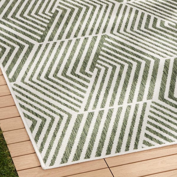 Patio Country Green/Cream 6 ft. x 9 ft. Ombre Geo Polypropylene Indoor/Outdoor Area Rug