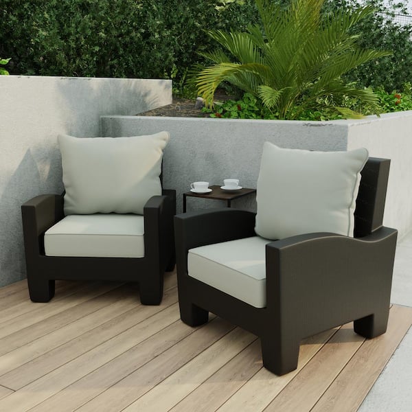 https://images.thdstatic.com/productImages/a66a9d05-6b2d-507a-bef7-7e0dbc7537ce/svn/jordan-manufacturing-outdoor-dining-chair-cushions-9740pk1-5514d-31_600.jpg