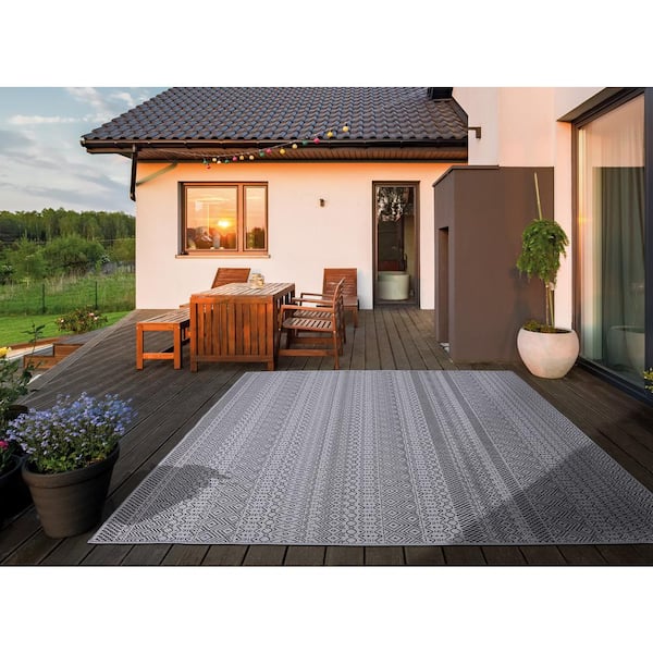 Mortimer Southwestern Charcoal Indoor/Outdoor Area Rug AllModern Rug Size: Rectangle 5'3 x 7'7