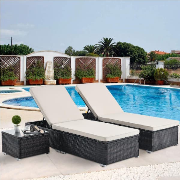 ITOPFOX Patio Chaise Brown Beige Adjustable Wicker Outdoor Lounge Chair with Beige Cushion 1-Pack