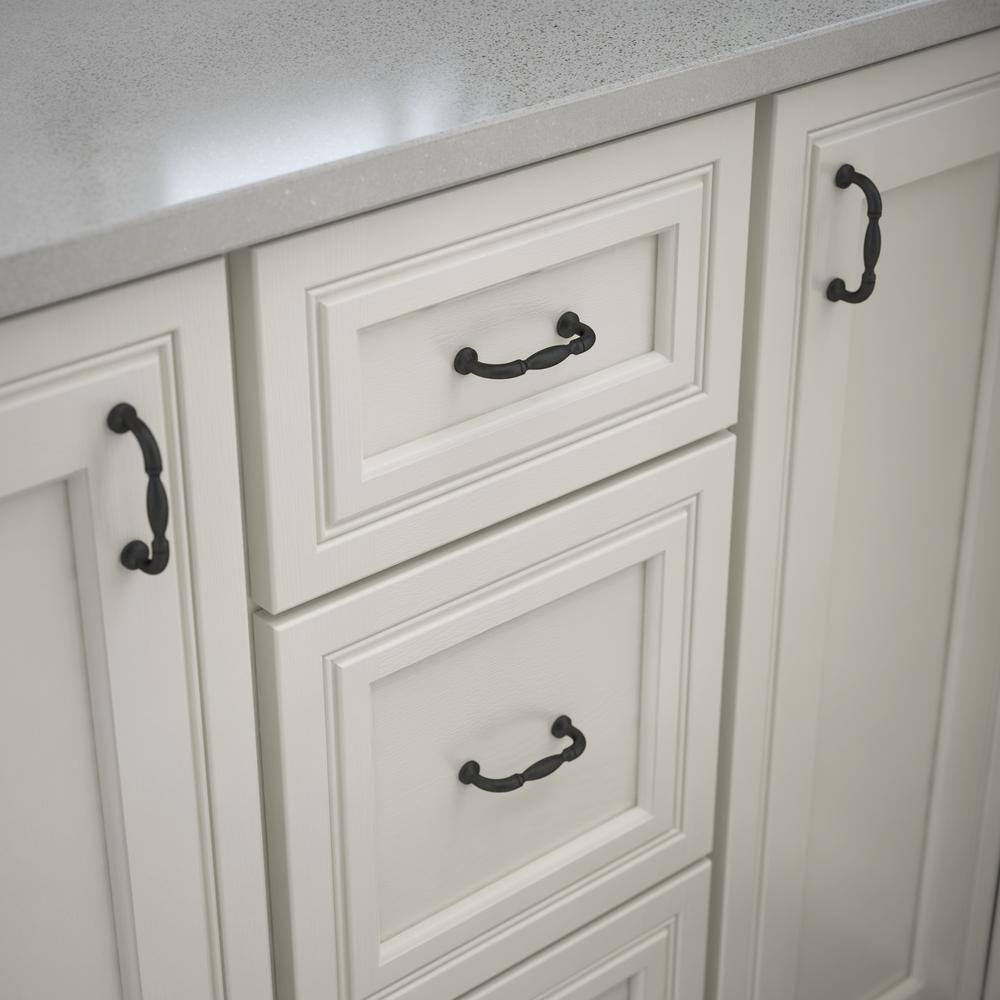 Matte Black Steel and Zinc Traditional Cabinet Pull