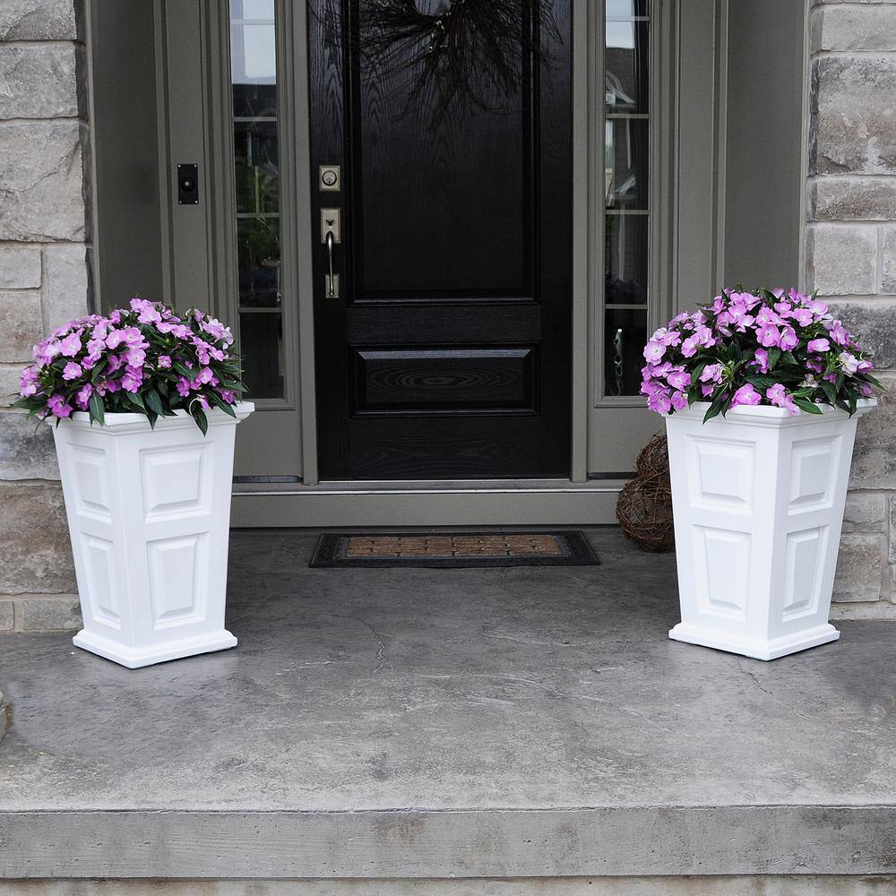 Wyndham 24-Inch Tall White Resin Planter Box (2-Pack)